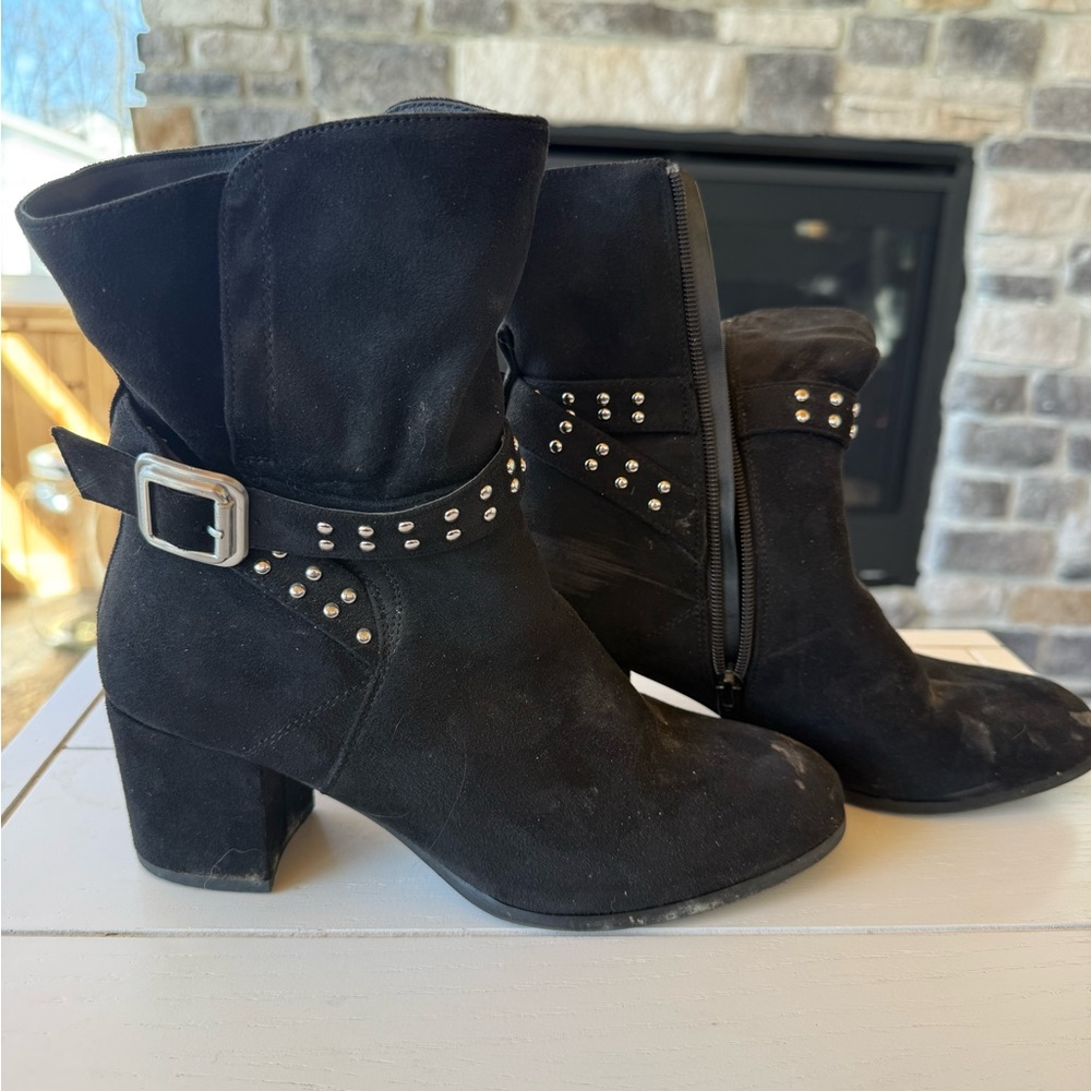 Black Studded Suede Ankle Boots - Women's comfortview 9W